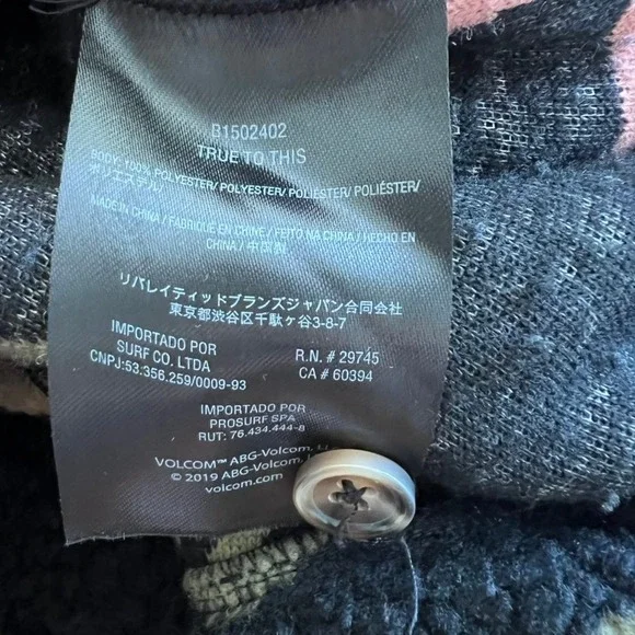 Volcom Womens Fleece Button Up Shirt Sherpa Jacket Black Floral Print Size S - Picture 9 of 11